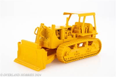 D8 Dozer with narrow blade, f/p yellow | Overland Models CONSIGNMENT